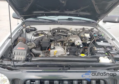 2001 Toyota Tacoma из США, поврежденный, VIN 5TENL42N01Z760766